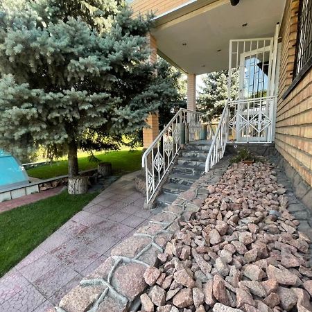 Гостевой дом Шумкар Азия Бишкек Экстерьер фото